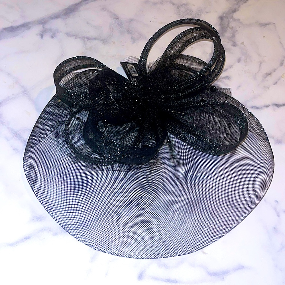 Fascinator Hat with Hairpin